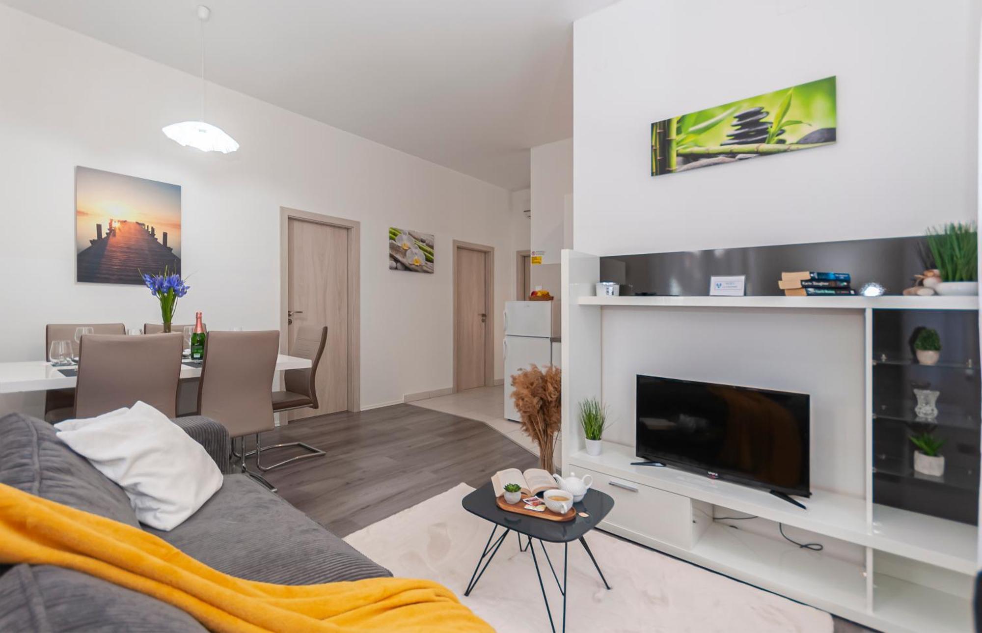 Tanja Apartment Омиш Экстерьер фото